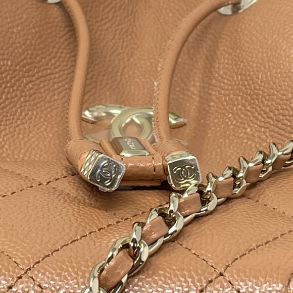 ‼️SOLD‼️NEW 21P CHANEL CARAMEL BROWN BUCKET BAG - Picture 6 of 16
